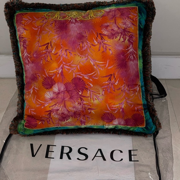VERSACE Jungle Print Silk Cushion - Picture 3 of 6